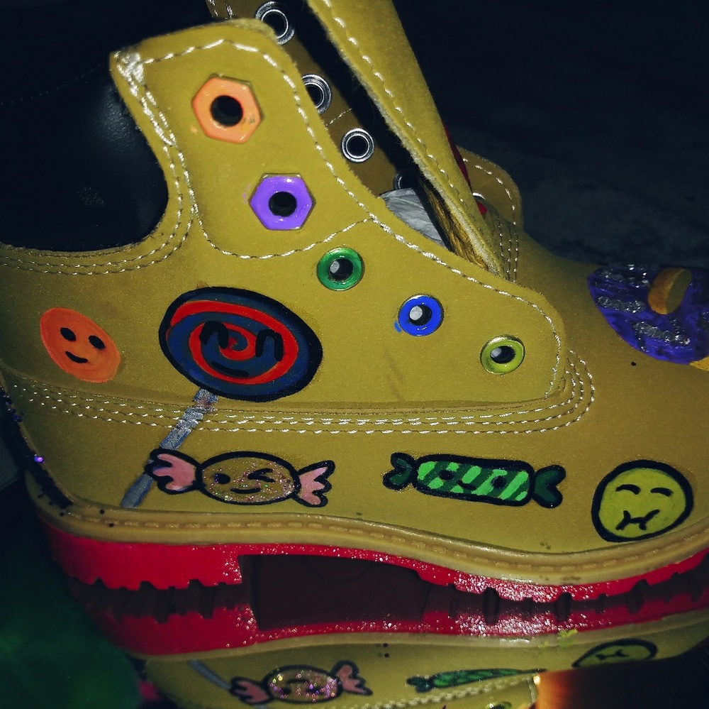 Custom boots - Picture 6 of 7